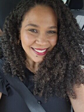Meet your Posher, Mrs. Llorens